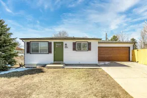 Dino House!🦖🦕Between Denver&Boulder|Hot Tub|Arcade - Image 5