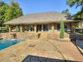 Resort living in Edmond with pool & tennis court! - Image 3