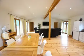 New build. Open plan. 4 all en suite Bedrooms. - Image 2