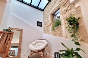 80 m2 of Charm: Quiet Central, Parking, Air Conditioning, View - Image 3