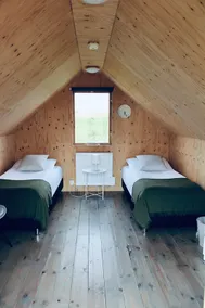 Twin cottage w. shared bathroom - Image 3
