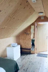 Twin cottage w. shared bathroom - Image 2