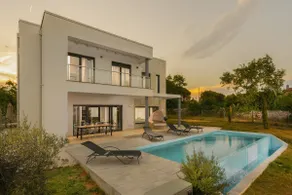 Blue Bay Villas - Image 3