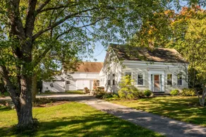 Newly Restored 1850’s farm house 3 bedroom 2 bath - Image 3