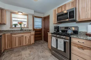Bloom Inn *2-bedroom house nestled on flower farm! - Image 4