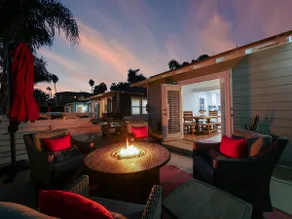 ”SAND BAR” HOUSE Walk to Ocean! Newly Remodeled! - Image 2
