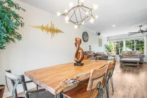 Charming Villa with Backyard Oasis Close to Beach - Image 2