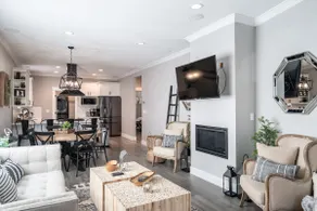 Charmer Downtown 3BR Home w Free Parking near UofO - Image 2