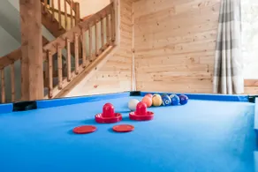 Whiskey Jack, 4 Bedroom Cabin with Outdoor Firepit - Image 4