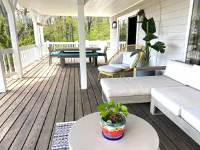 Water views, privacy, decks, minutes to Portland - Image 4