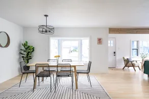 Bright & Modern Retreat - Sleeps 8 - Convenient Location - Image 3
