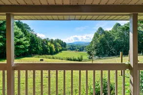 Gorgeous Views! Secluded | HotTub | Quiet & Cozy - Image 3