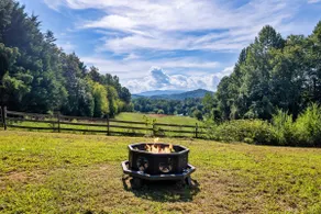 Gorgeous Views! Secluded | HotTub | Quiet & Cozy - Image 2