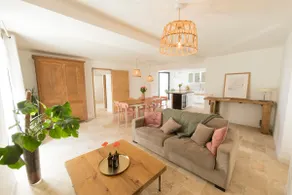 Charming house on the banks of the loire - Image 2
