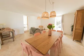 Charming house on the banks of the loire - Image 3