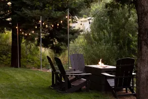 Blue Lead Lodge | outdoor cinema, spa + game room - Image 4