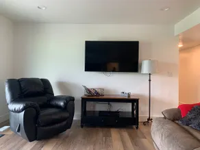 Spacious 3 bedroom basement apartment with view - Image 5