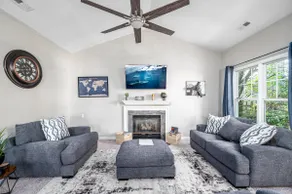 Cozy Industrial Kildaire Farms Home- near Downtown - Image 2