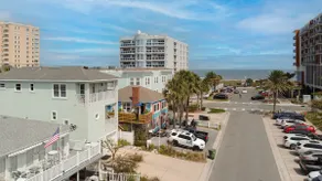 Oceanside 1st floor home, 1 block away from beach and 15 mins away from Mayo - Image 2