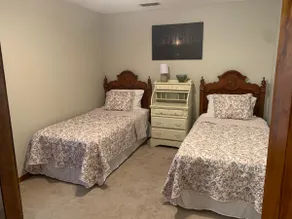 Perfect 2 bedroom 1 bath guest suite with pool. - Image 4