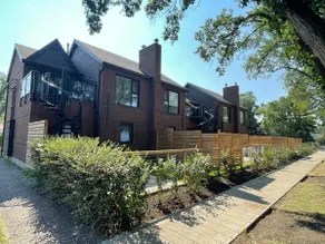 Executive 3 Bedroom Steps from 124 Street! - Image 4