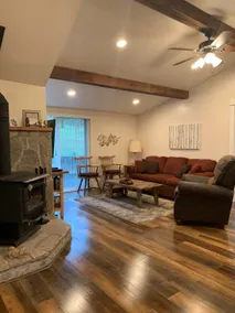 Spectacular Cozy Cottage- Wood Stove, Fire Pit, Creek - Image 4