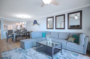 Best direct ocean view! Newly renovated condo w/ pool - Image 2