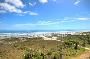 Best direct ocean view! Newly renovated condo w/ pool - Image 3
