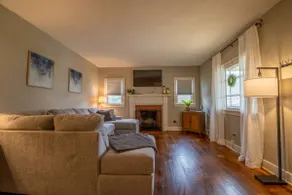 Renovated Home in Marietta, OH- close to downtown \"Our Cozy Corner\" - Image 2