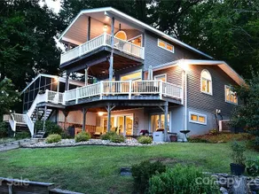 Dual-suite Lakefront retreat | 2 Kitchens + Dock - Image 2