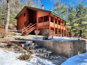 Private Log Cabin in 10 Acre Forest - Image 3