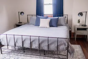 The 1905 - Spacious Downtown Farmhouse - 4bd/2ba - Image 4