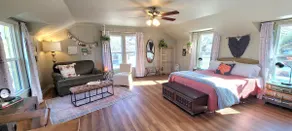 The Compass Loft Studio near TSU with EV Charger - Image 3