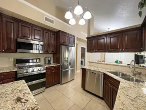 BIG! 2-story + Guest House & Hot Tub | 7 beds - Image 3