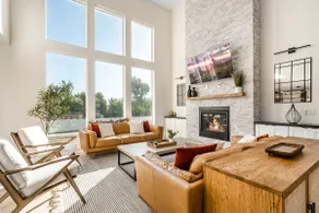 Private Getaway with Theater Room, Hot Tub, Dry Sauna, 7 bedrms, 4 bathrms - Image 3