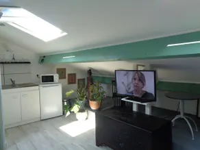 studio near to the bay and beach - Image 4