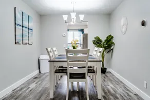 Fantastic Foothills home - Image 3