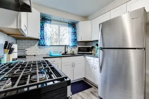 Fantastic Foothills home - Image 4