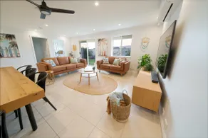 Chiton Breeze Stylish Family Beach House, Kid Zone - Image 4