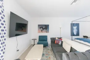 2BR Casita on the 17th: King Bed + Kitchenette - Image 5