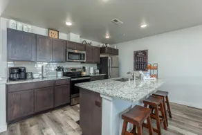 Let's gather together-spacious living & kitchen - Image 3