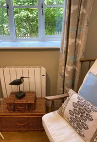 Country to city a 20 min walk - private apartment - Image 5