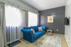 Nawiri House: Cozy 1-bedroom with ample parking - Image 2