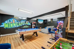 Hot Tub Theatre Sauna Arcade Games Gym Sleeps10 - Image 2
