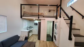 Adorable 1-bedroom guesthouse in Halifax - Image 2