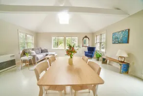 Sunny Loft Apartment in Acadia - Image 3