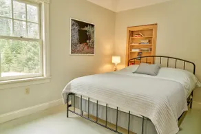 Sunny Loft Apartment in Acadia - Image 4