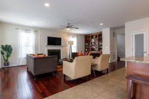 Gorgeous 3000+ SF, 5BR, 5BA -10 min to DC - Families, Arlington Cemetery - Image 4