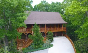 Extraordinary Lodge with Breathtaking Mt. Views - Image 2