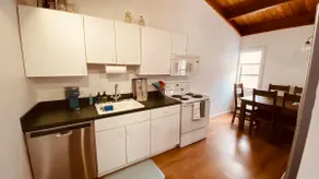 Bee Base: Bright 3BR Condo - Family Vacation spot! - Image 4